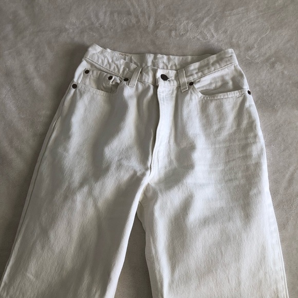 S O L D // LEVI/ vintage white high-rise jeans - Picture 3 of 5